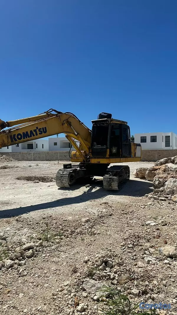 camiones y vehiculos pesados - Retro excavadora Komatsu PC200 OPORTUNIDAD  1