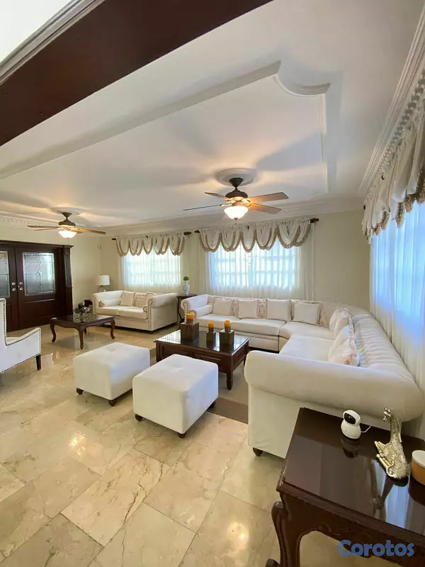 apartamentos - Venta de Casa en Altos Arroyo Hondo III 10