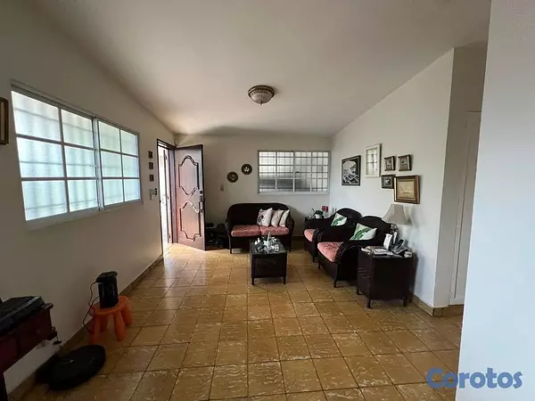casas - Vendo casa de 2 niveles en San Gerónimo. 5