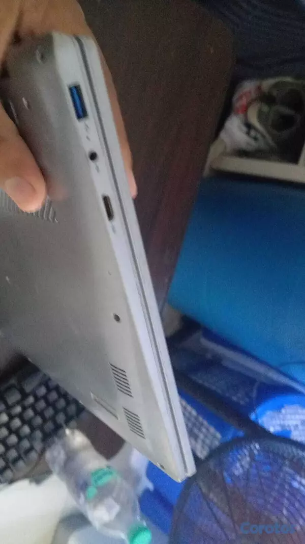 computadoras y laptops - Laptop Tecnomaster con Ryzen 5 3500U, gráficos Rad 3