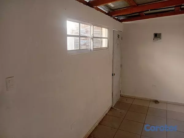 habitaciones y viviendas compartidas - Alquilo Aparta Studio Hombre solo Dominicano los M 3