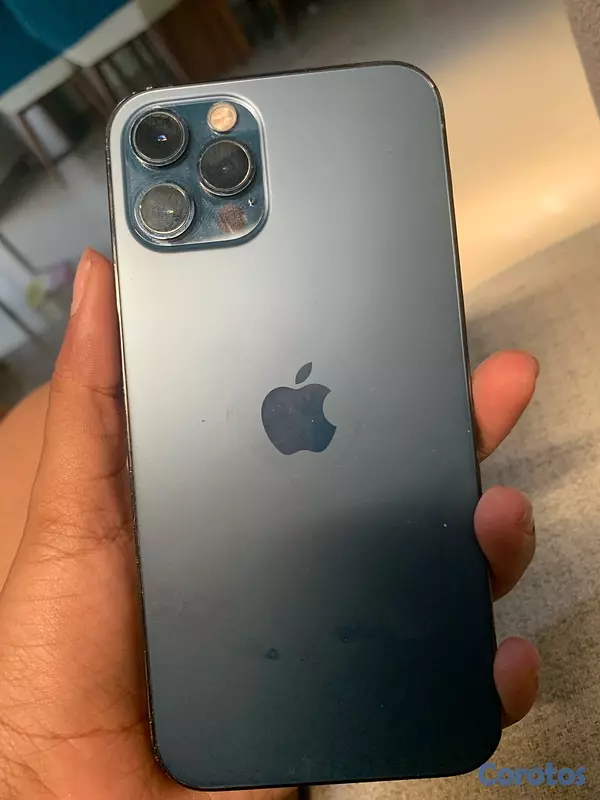 celulares y tabletas - no usa chip, tiene la batería en 79 2