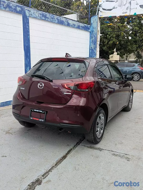 carros - MAZDA2 2020 8