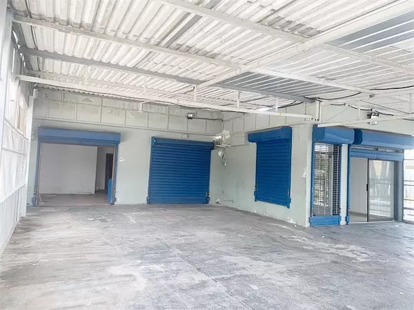 oficinas y locales comerciales - Local en Bella Vista Primer nivel  9