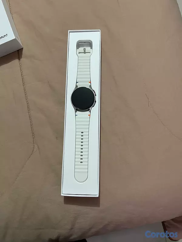 otros electronicos - Samsung Galaxy Watch7 40mm nuevo 4