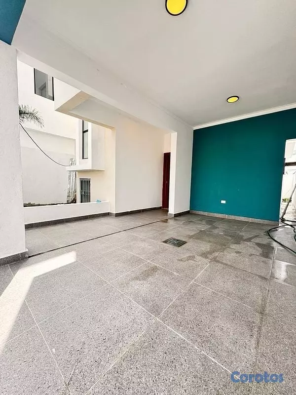 casas - Vendo casa nueva en la autopista de san Isidro  9