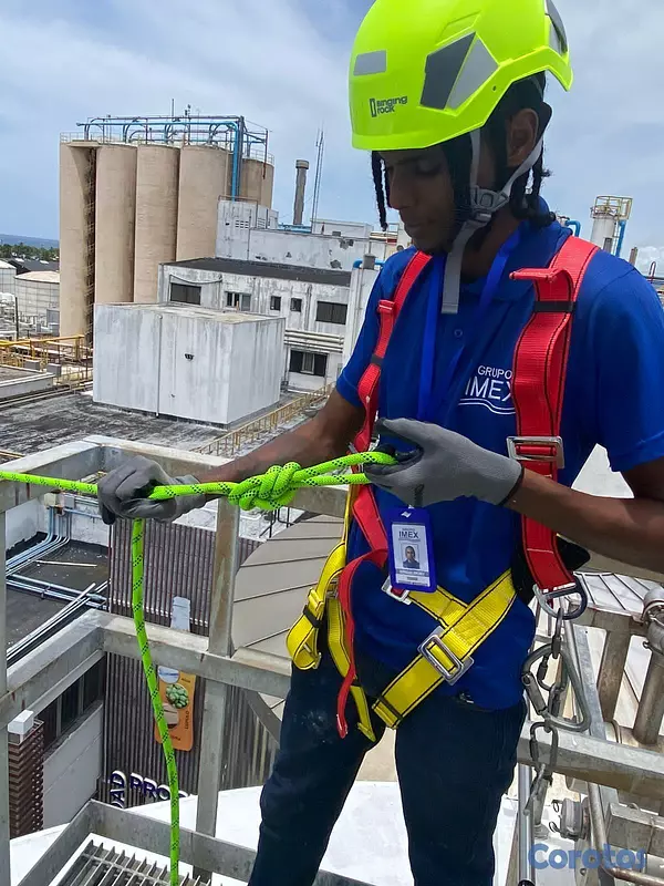 construccion e industrial - 🚧 Alquiler de Guindolas + Servicio de Limpieza Pro 4