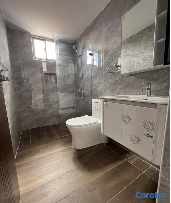 apartamentos - Apartamento en Venta en Bella Vista – Segundo Nivel con 3 Habitaciones y Terraza 8