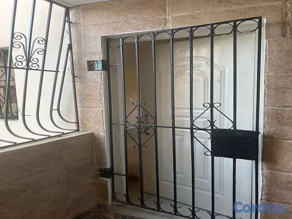 apartamentos - Alquiló apto en Invivienda en la Simón Orozco  11