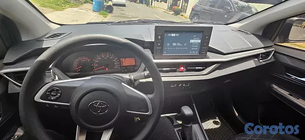 carros - Toyota Agya 2024 Hatchback CVT | Solo 800 km 6