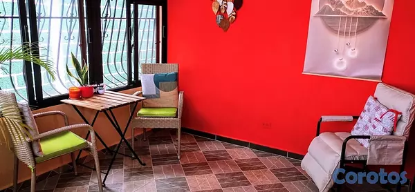 casas - vendo casa amueblada cuidad real 1 tres habitaciones marquesina patio jardín  8