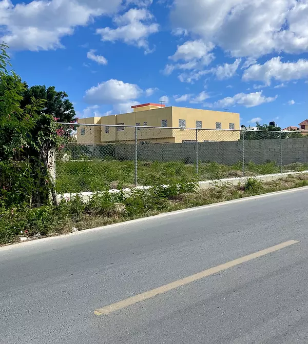 solares y terrenos - La Romana en La Caleta - Terreno de 540 m² 4
