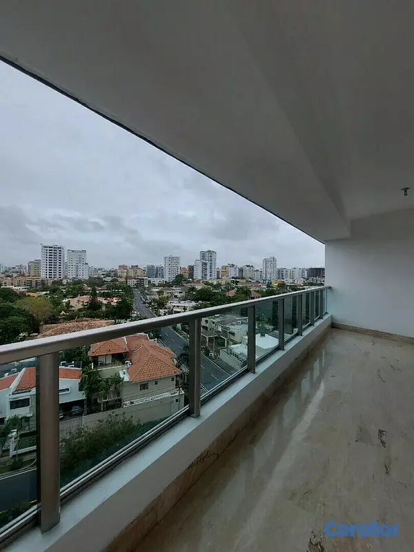 apartamentos -   TORRE AMPLIO  APARTAMENTO  IMPECABLE   4