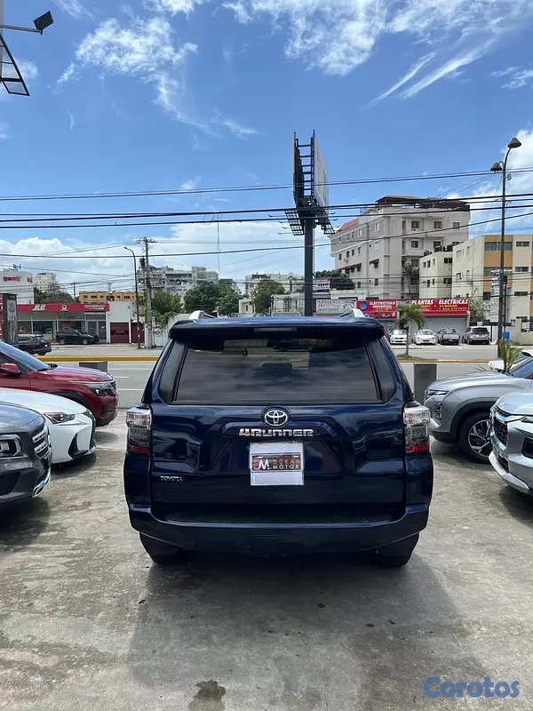 jeepetas y camionetas - Toyota 4Runner SR5 2021
 6
