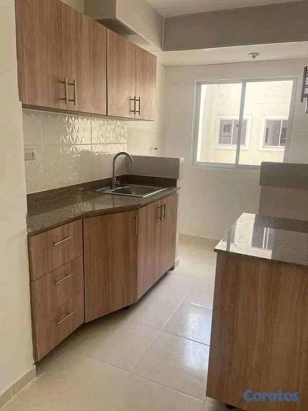 apartamentos - apartamento en alquiler de 3 habitaciones y 1 baño en ciudad juan bosch 2