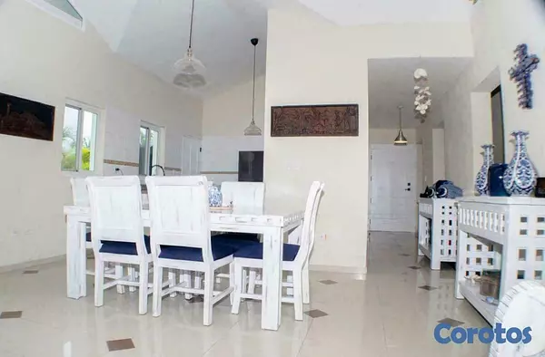 casas vacacionales y villas - Se Vende Increíble Villa en Juan Dolio 9