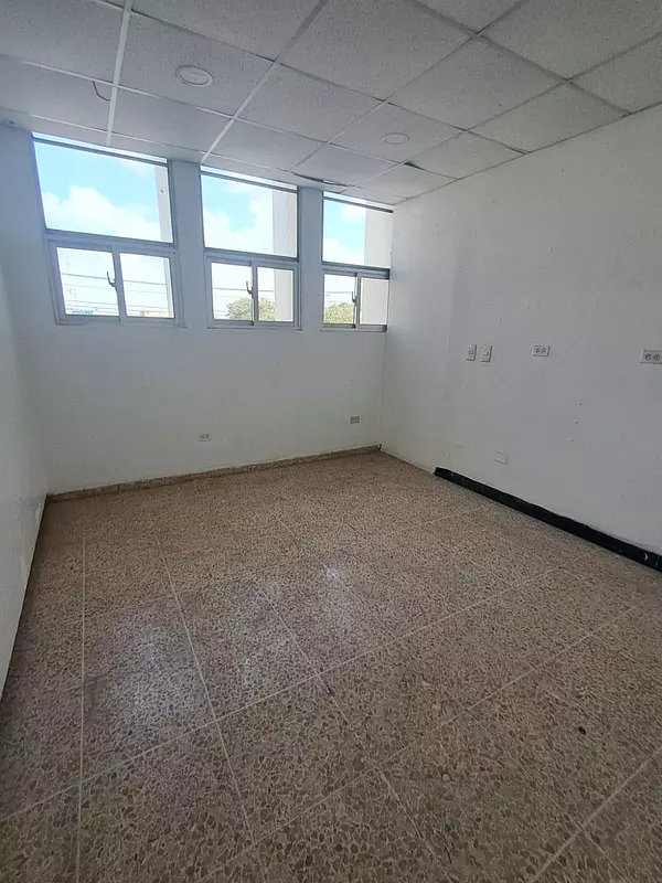 oficinas y locales comerciales - Amplio local para oficinas en Miraflores  2
