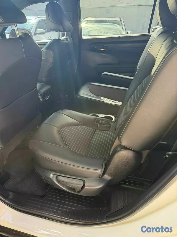 jeepetas y camionetas - toyota hilande 2022 2