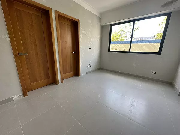 apartamentos - Vendo Mirador Norte, piso 4. 3 habitaciones con su baño 8