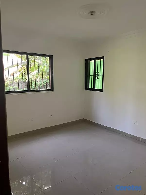 casas - venta de casa en vista hermosa con 598mts de solar santo Domingo este  8