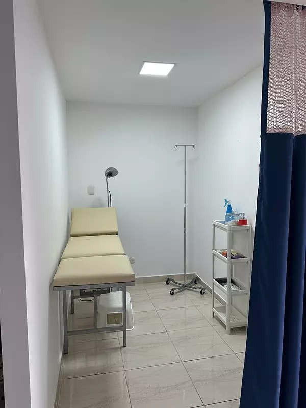 oficinas y locales comerciales - Espacios para Consultorios en Los Jardines Metropolitanos  4
