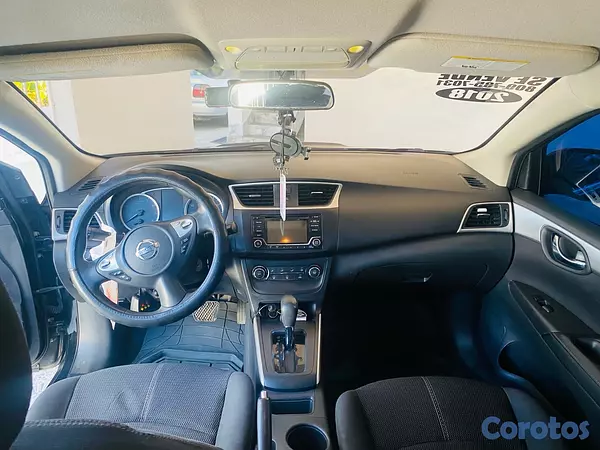 carros - Nissan Sentra 2018 10