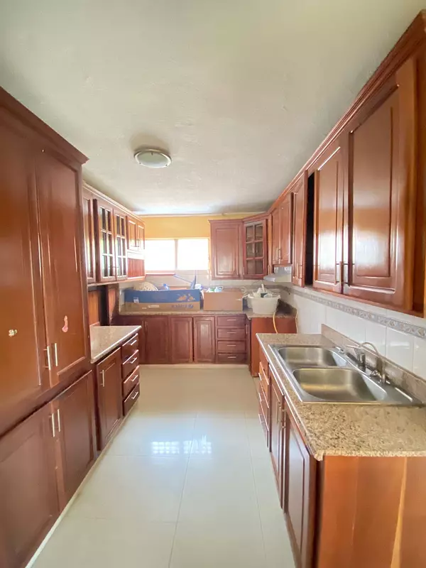 casas - Vendo casa en Arroyo Hondo Viejo. 3