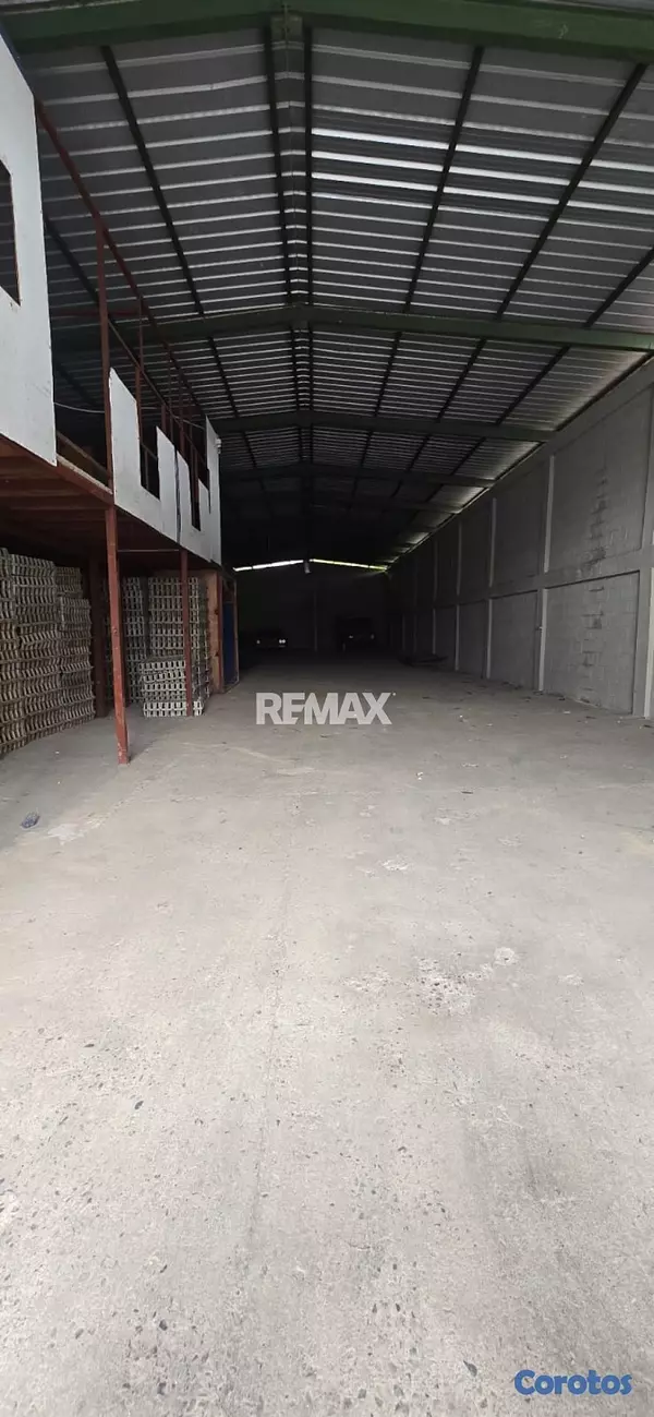 oficinas y locales comerciales - Nave industrial de 410mt2 en alquiler en Villa Agr 1