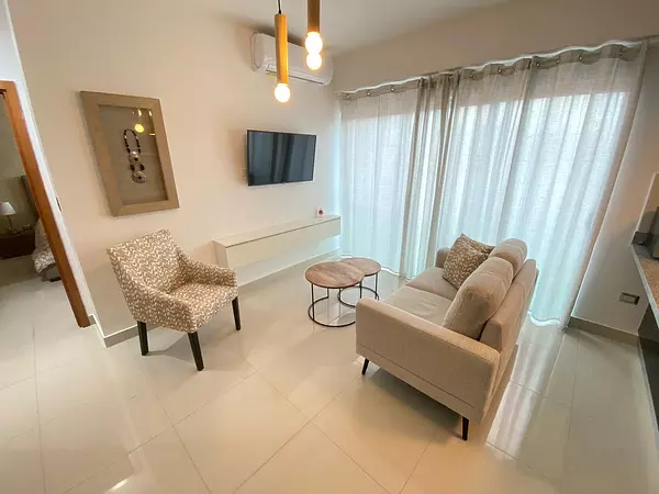 apartamentos - Alquilo apartamento amueblado en Piantini 2