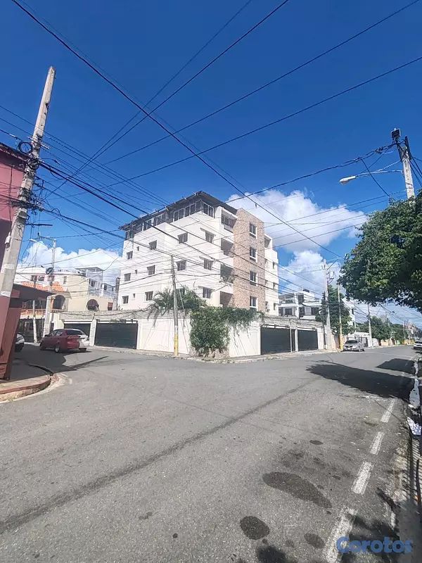 apartamentos - Vendo 4to piso Alma rosa II 2