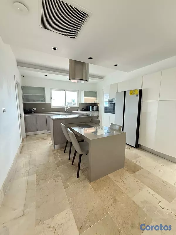 apartamentos - vendo Ph los cacicazgos tres niveles tres habitaciones con baño 3 parqueos terra 3