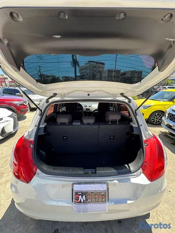 carros - Suzuki Swift 2017 12
