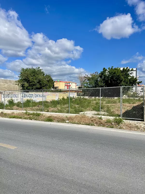 solares y terrenos - La Romana en La Caleta - Terreno de 540 m² 6