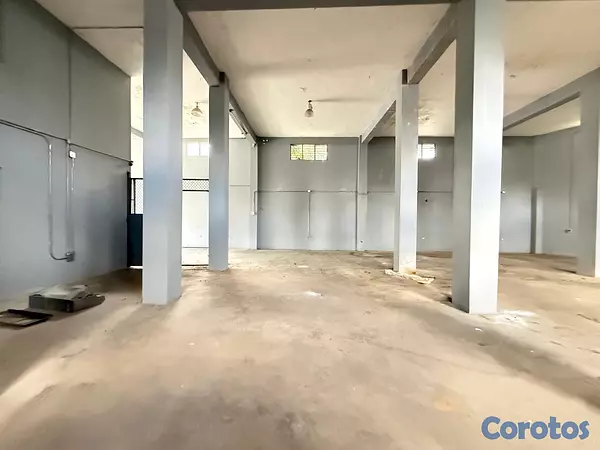 oficinas y locales comerciales - Nave en Alquiler  20