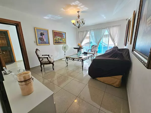 apartamentos - Se vende Apartamento en BELLA VISTA 1ER NIVEL  2