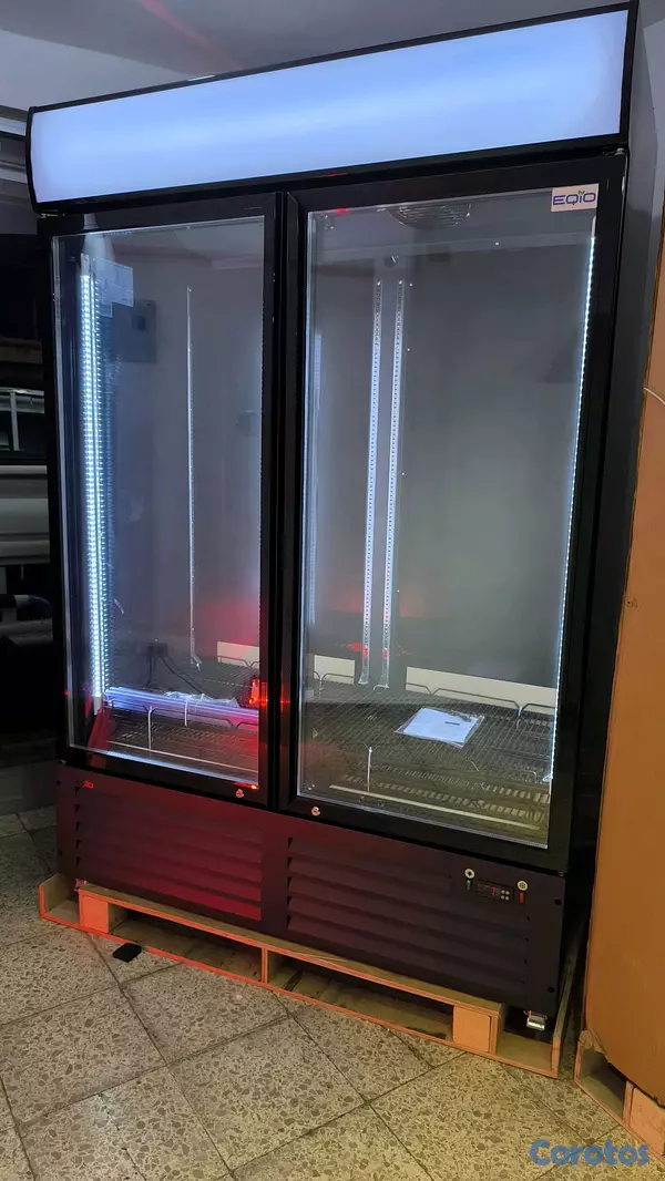 equipos profesionales - freezer exhibidor cervecero Eqio
 5