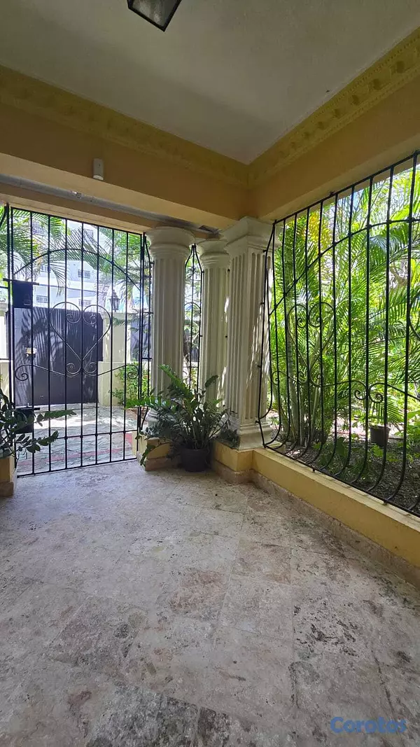 casas - Romana del oeste casa super espaciosa 2