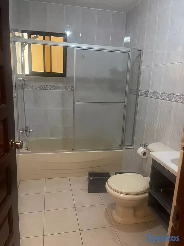 casas - Casa en Alquiler – Ideal para Negocio u Oficina Ub 10