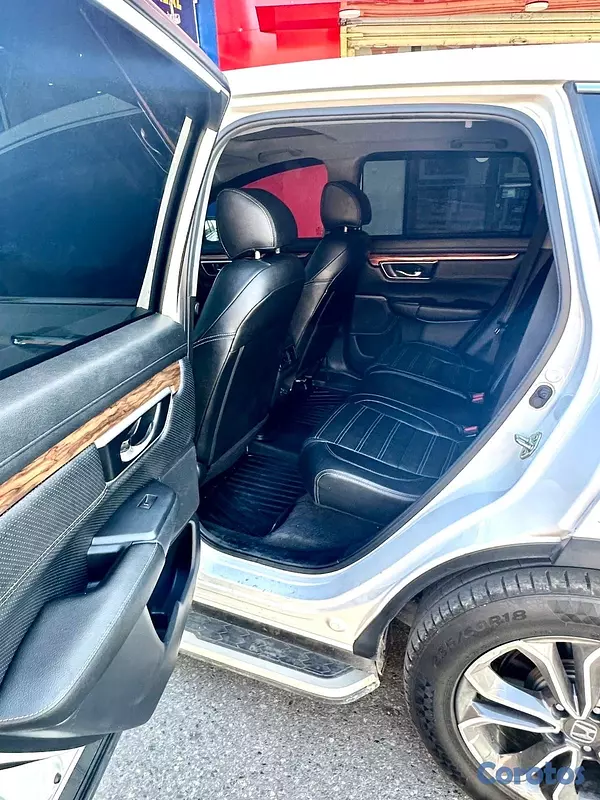 jeepetas y camionetas - HONDA CRV EX 2022 COMO NUEVA LIGERAMENTE NEGÓCIALES  4