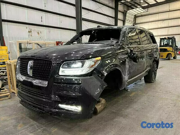 repuestos -  Vendo Motor 3.5L V-6 Lincoln Navigator  2019-2021  TWIN-TURBO V 37 millas 6