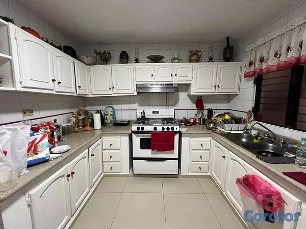 casas - Vendo casa de 2 niveles en San Gerónimo. 9