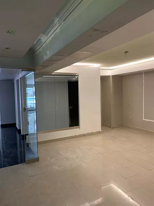 oficinas y locales comerciales - Local de oportunidad en Naco 7