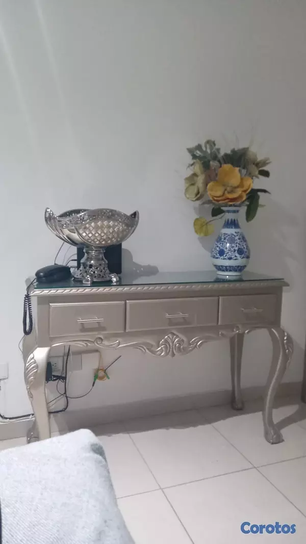 decoración y accesorios - Repisa en caoba pintada color champagne