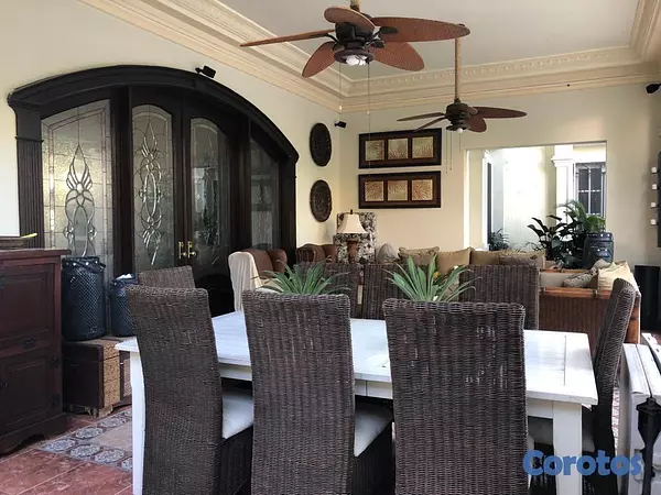 casas - Casa en Arroyo Hondo Viejo en Cul de sac  8