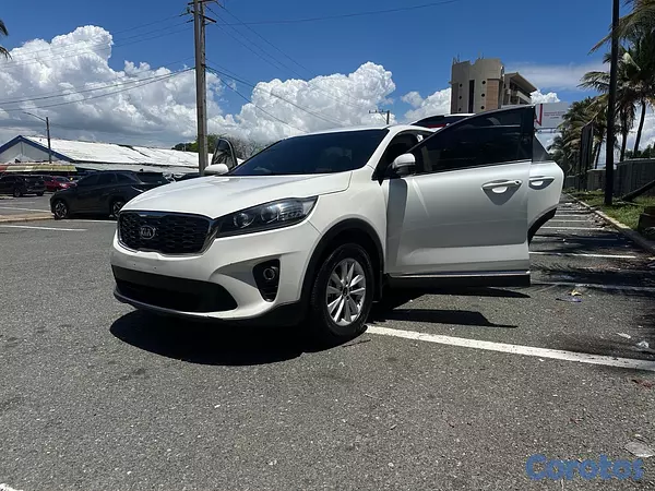 jeepetas y camionetas - Kia Sorento LX 2020 – ¡Excelentes condiciones!  11