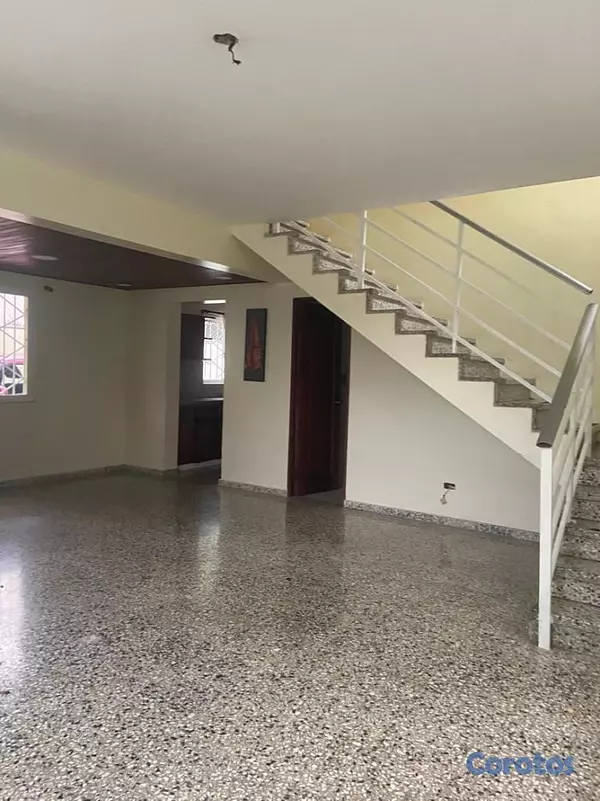 casas - Casa en Alquiler uso Recidencial en Avenida Independencia.  9