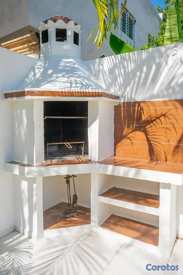 casas - Villa con Piscina en Santiago | 6 Habitaciones | Oportunidad Unica 8