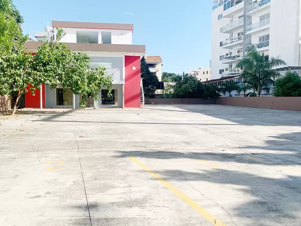 oficinas y locales comerciales - propiedad comercial amplia  4
