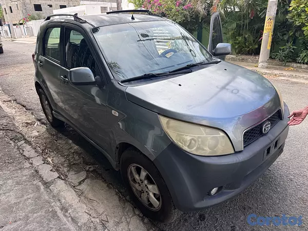 jeepetas y camionetas - Por motivo de viaje se vende excelentes condiciones  2