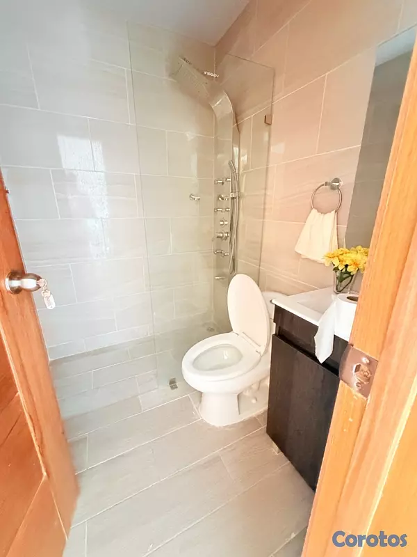 apartamentos - venta de apartamento 2do piso con 260mts y piscina en autopista de san isidro  13
